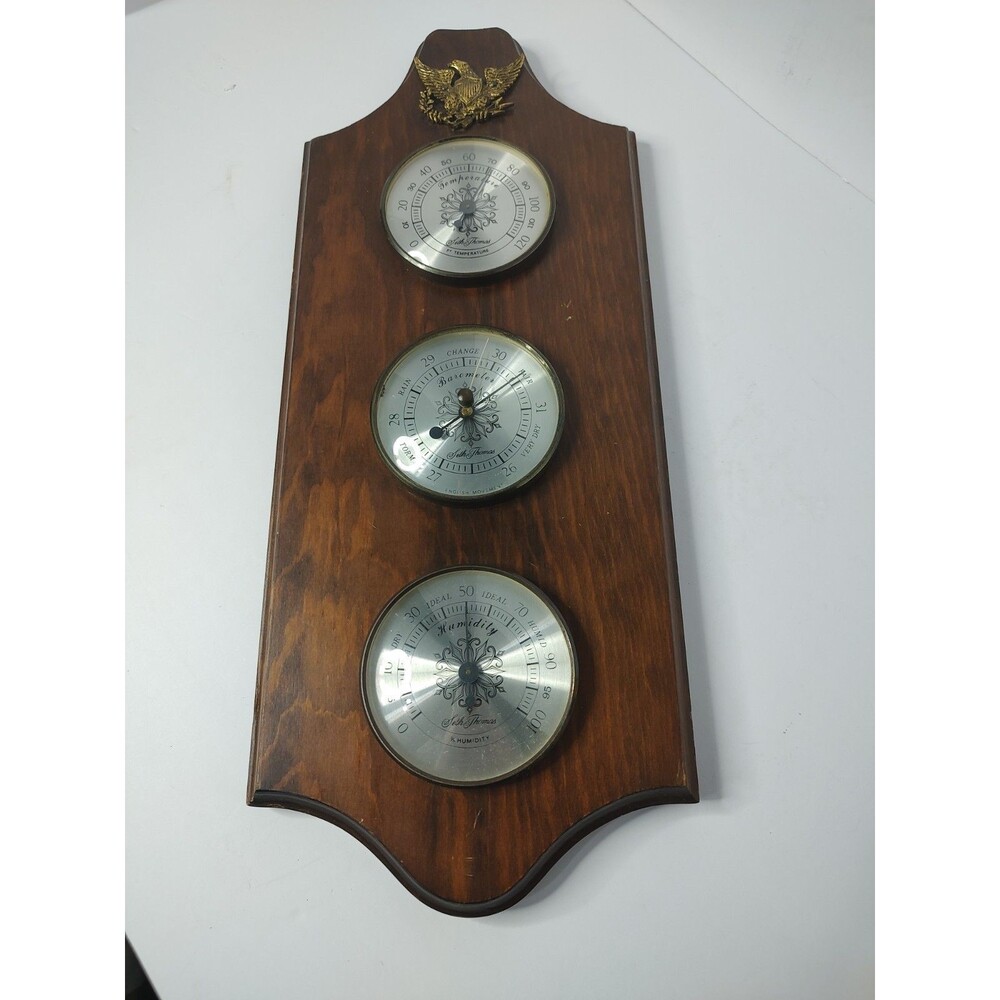 Vintage Seth Thomas Weatherpak Station E322-020 Barometer Thermometer Eagle Wood
